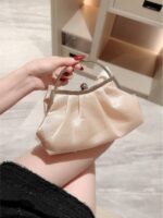 Vintage Floral Handbag Clutch For Evening,Tready Bride BagTready Bride Bag, Perfect For Party,Wedding, Prom,Dinner/Banquet, Matching With Wedding Dress, Formal Dresses, Prom Dress, Birthday Dress